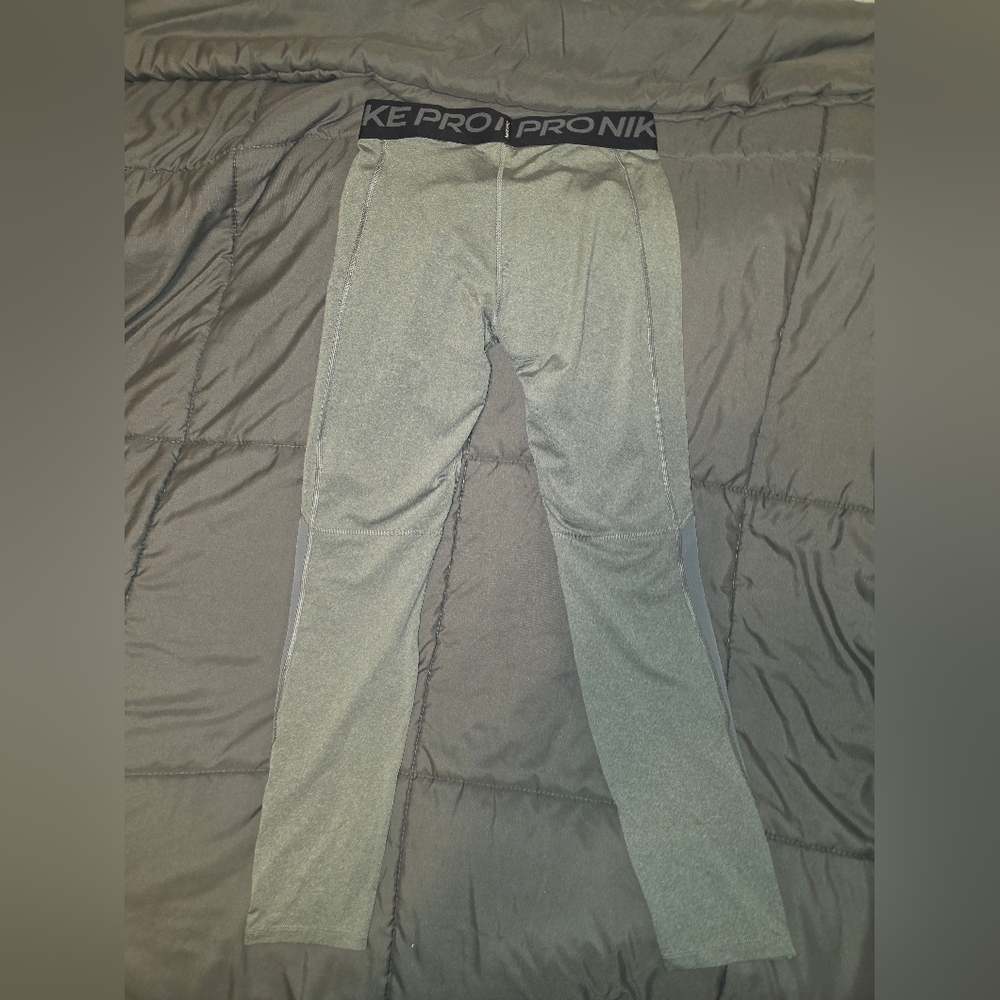 Boys Nike pro compression